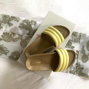 Beatrice Valenzuela Slides